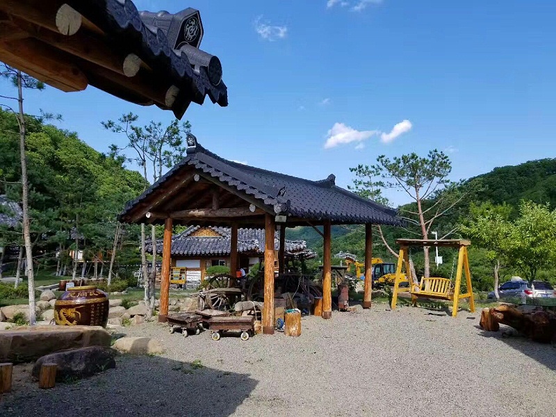 民俗村项目采用天诚网纹彩涂板